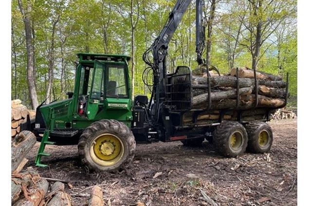2006 John Deere 1010D Forwarder